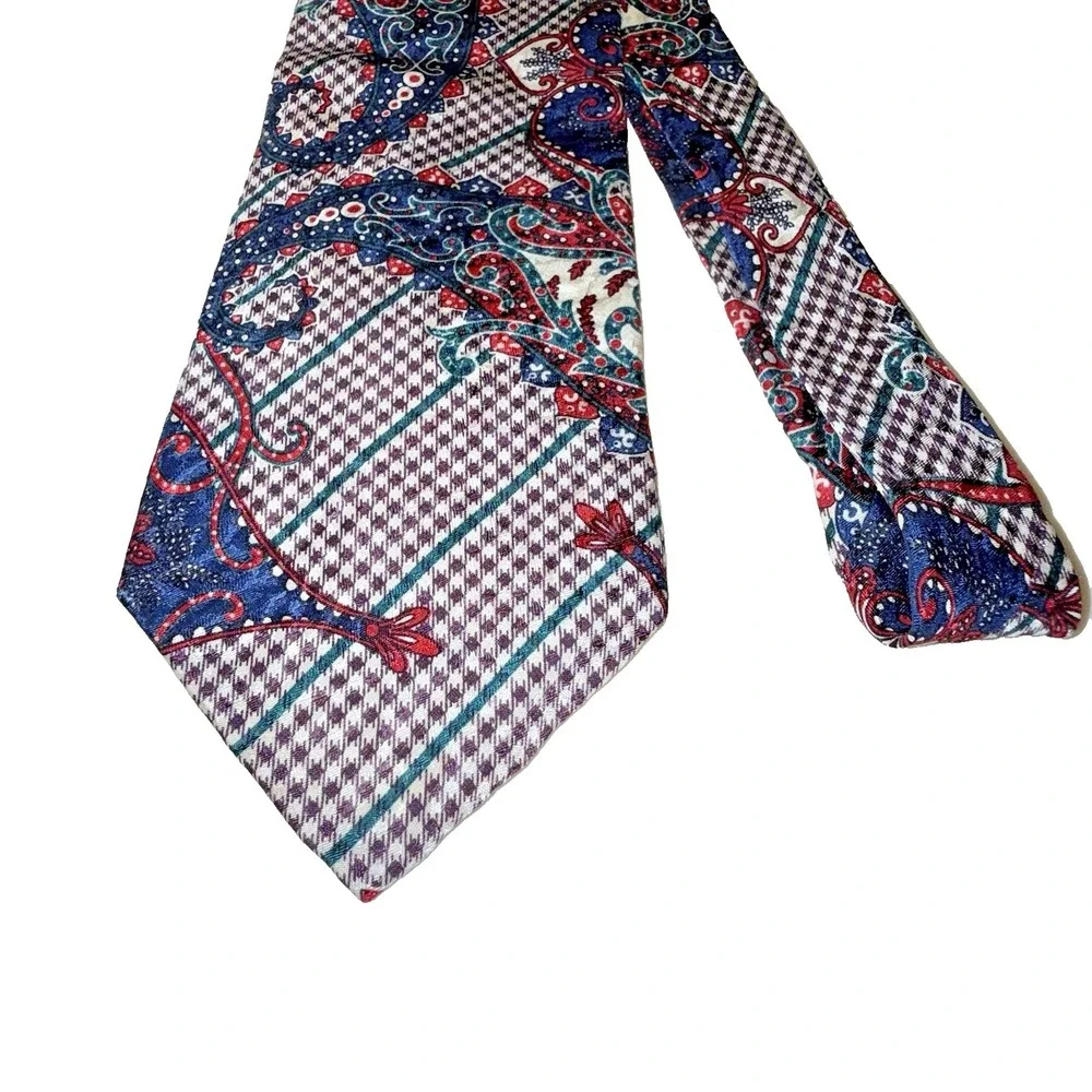 Oscar De La Renta Neckwear Couture Collection 100% Silk Made in USA